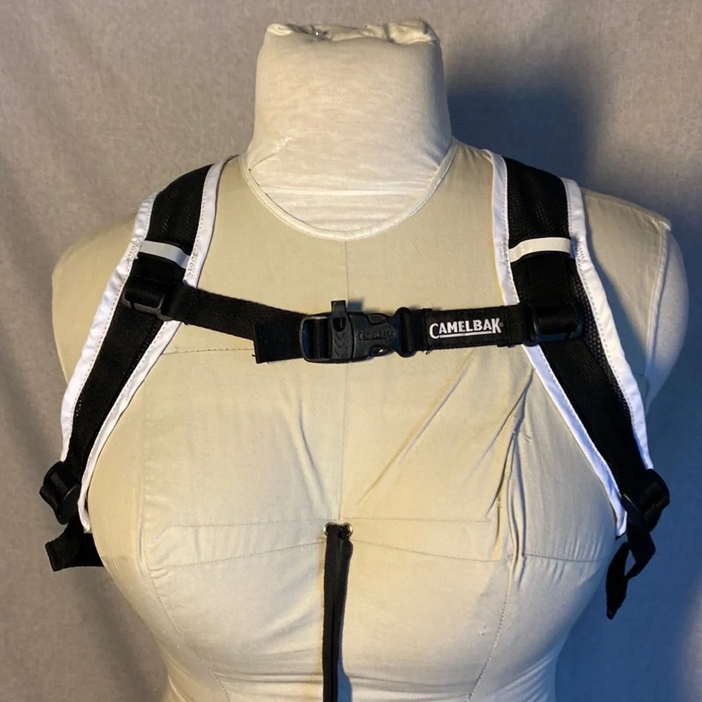 CAMELBAK MINI MULE HYDRATION BACKPACK - Picture 5 of 7